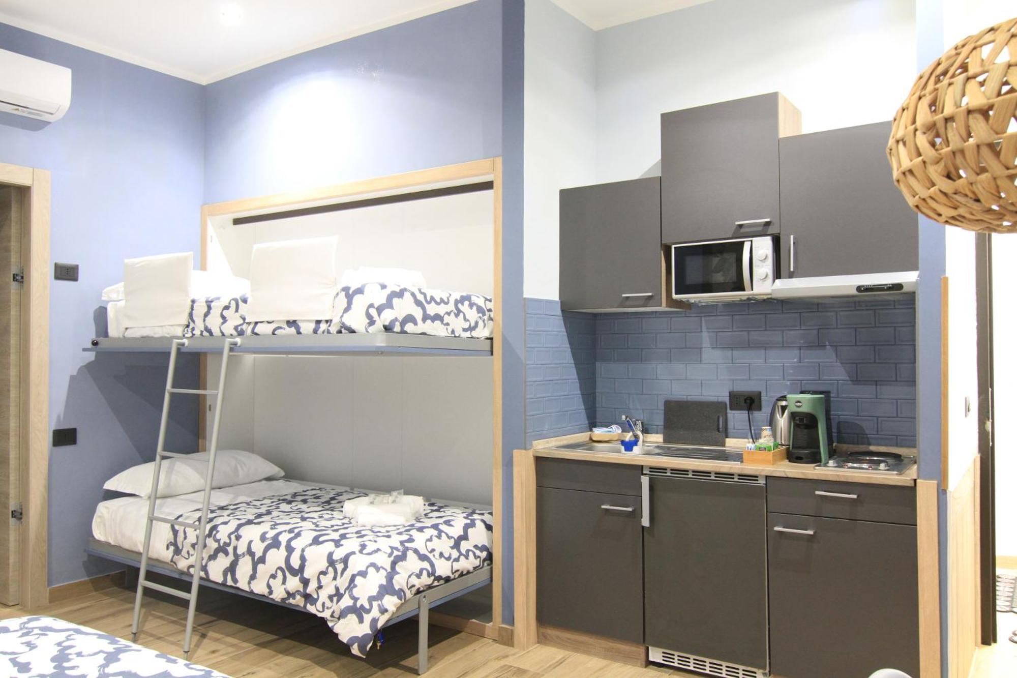 Helle Hus Guest House - 200M From Piazza Bologna Metro And 10 Minutes From The Colosseum Exterior photo